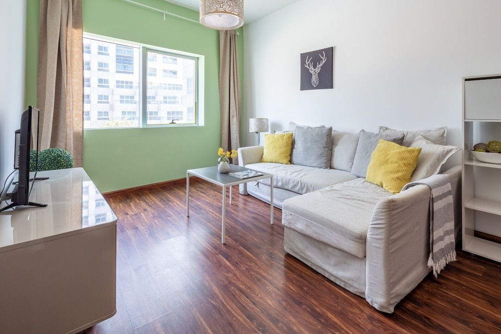 undefined Minutes From Beach! Bright 1BR in Dubai Marina! 10