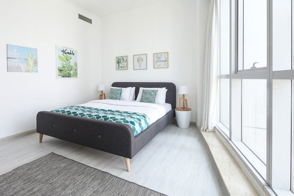 undefined Modern + Light 2BR in Dubai Marina w/ Sea Views! 4