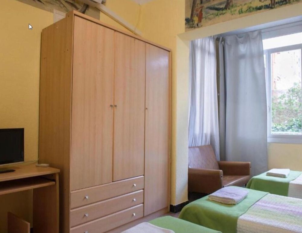 Hostel Turistic Castell