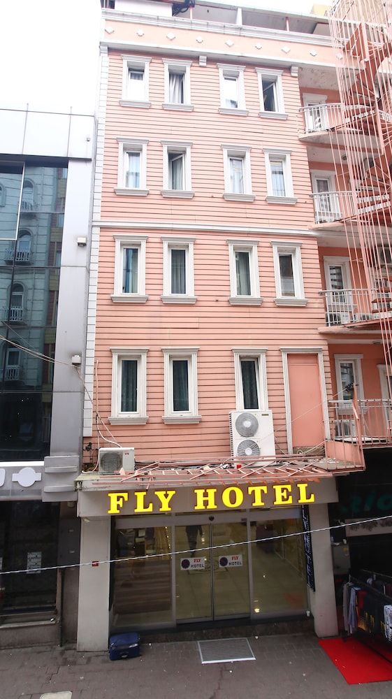 undefined Fly Hotel