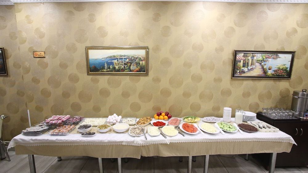 undefined Fly Hotel 6