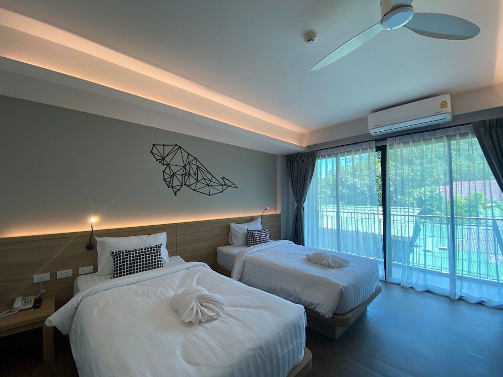 Aonang Dugong Deluxe Twin Room 2