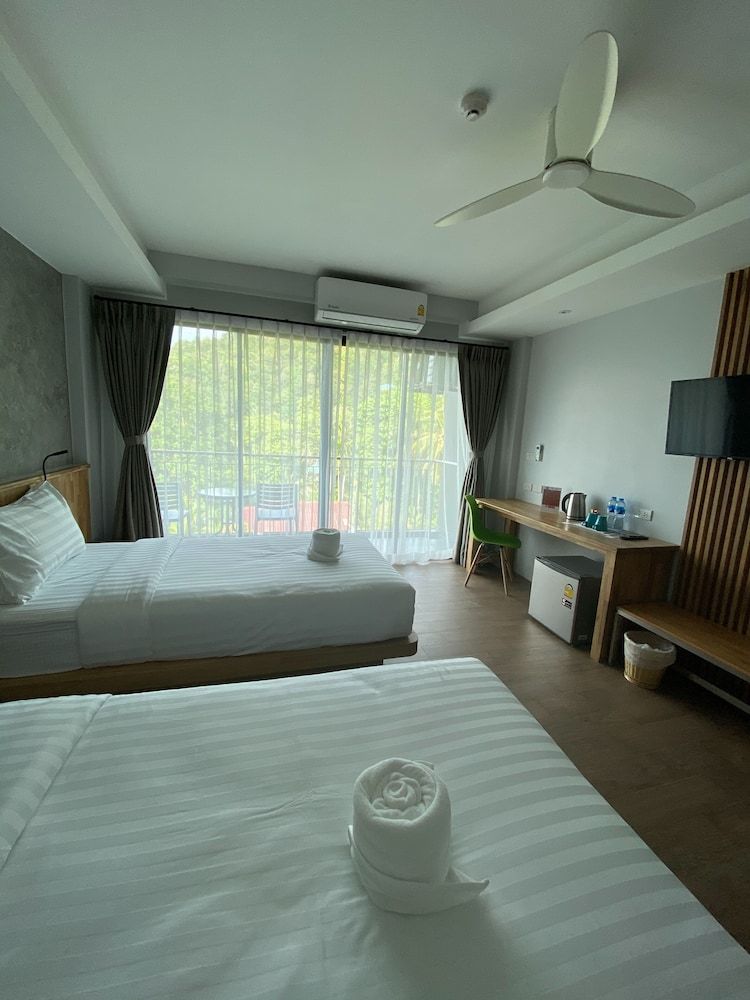 Aonang Dugong Deluxe Twin Room 5