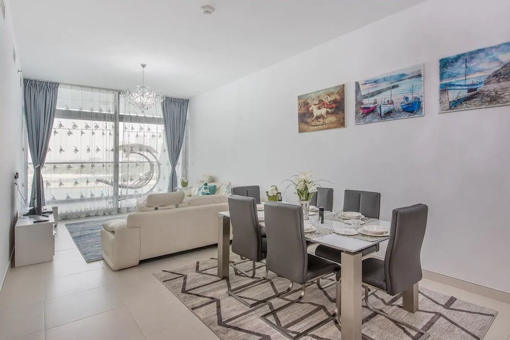 undefined Stunning 1 Bedroom Sea View on the Palm 3