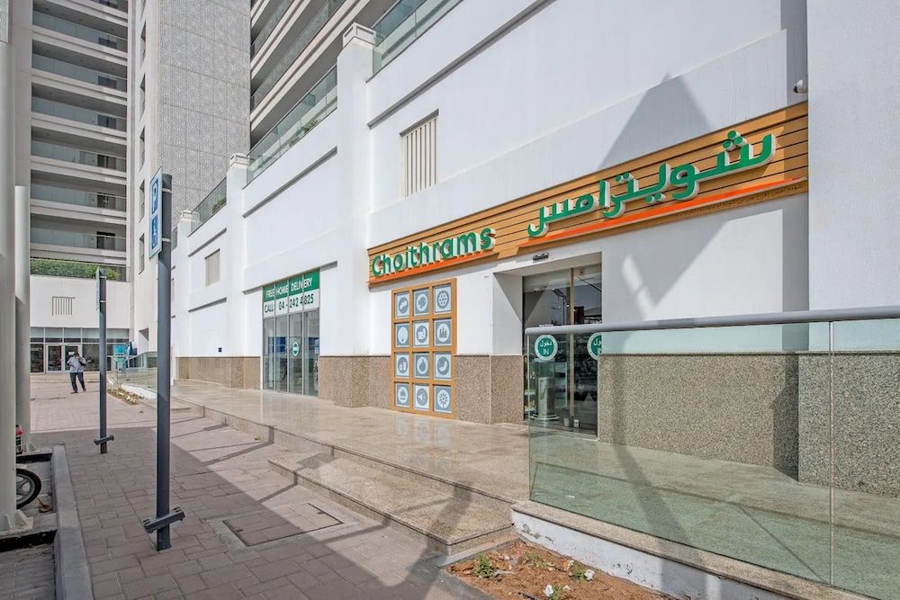 undefined Stunning 1 Bedroom Sea View on the Palm