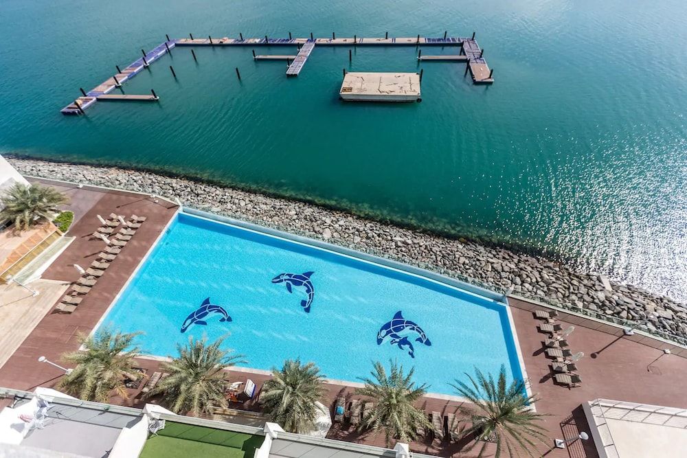 undefined Stunning 1 Bedroom Sea View on the Palm 6