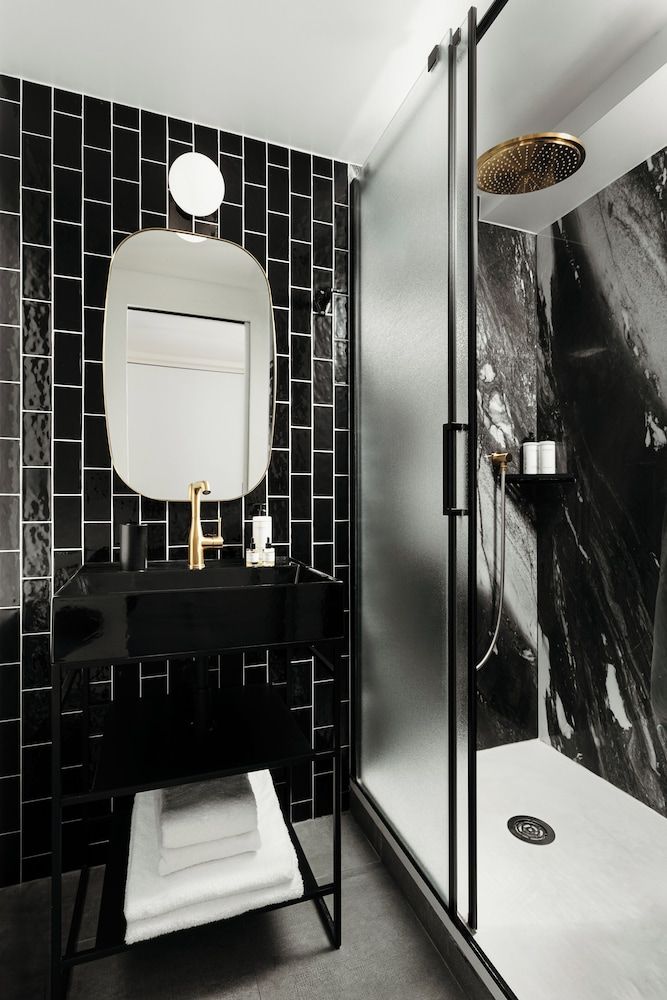 My Maison In Paris - Montmartre 1-BR Deluxe Apartment Courtyard View 4