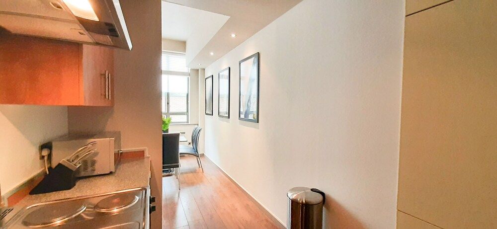 undefined 1-bed Apartment in City of London 9