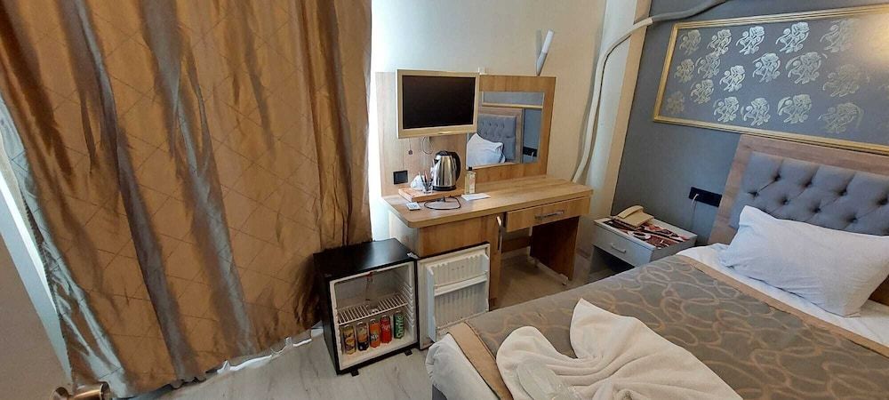 undefined Paris Hotel Cafe Restaurant