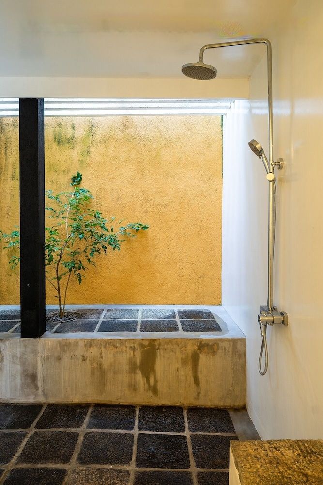 De Saram House by Geoffrey Bawa Deluxe Suite 5