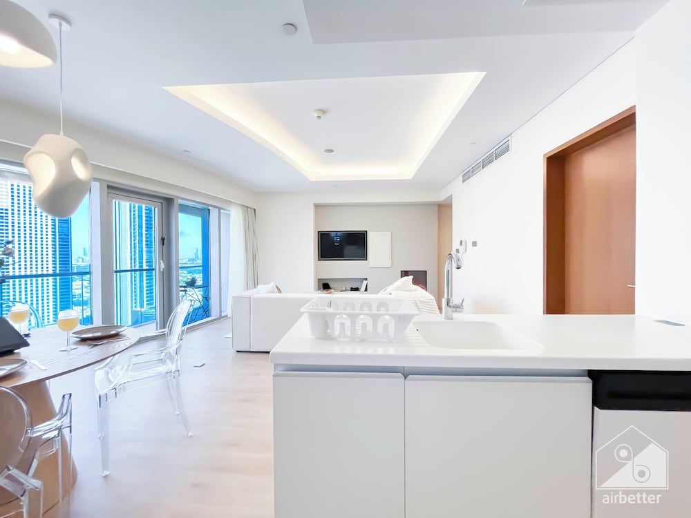 undefined Luxury stay at Fashion Avenue Dubai Mall Residence 6