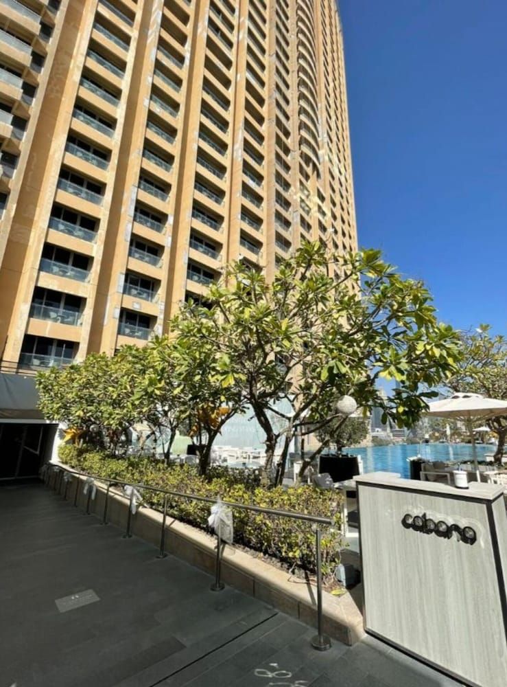 undefined Luxury stay at Fashion Avenue Dubai Mall Residence 2