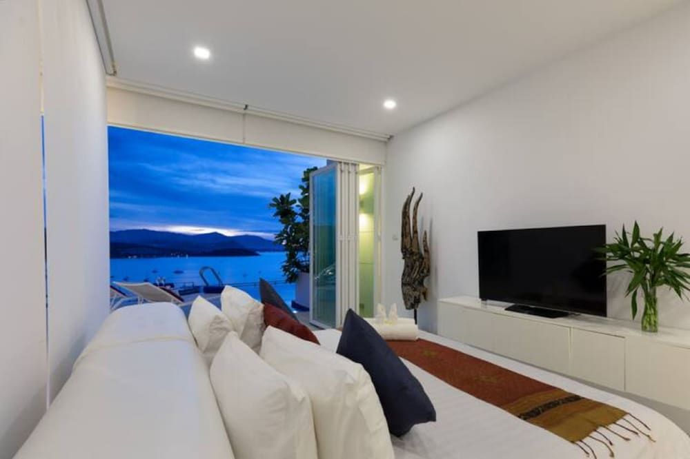 undefined Luxury Apartment Unique Residences 3