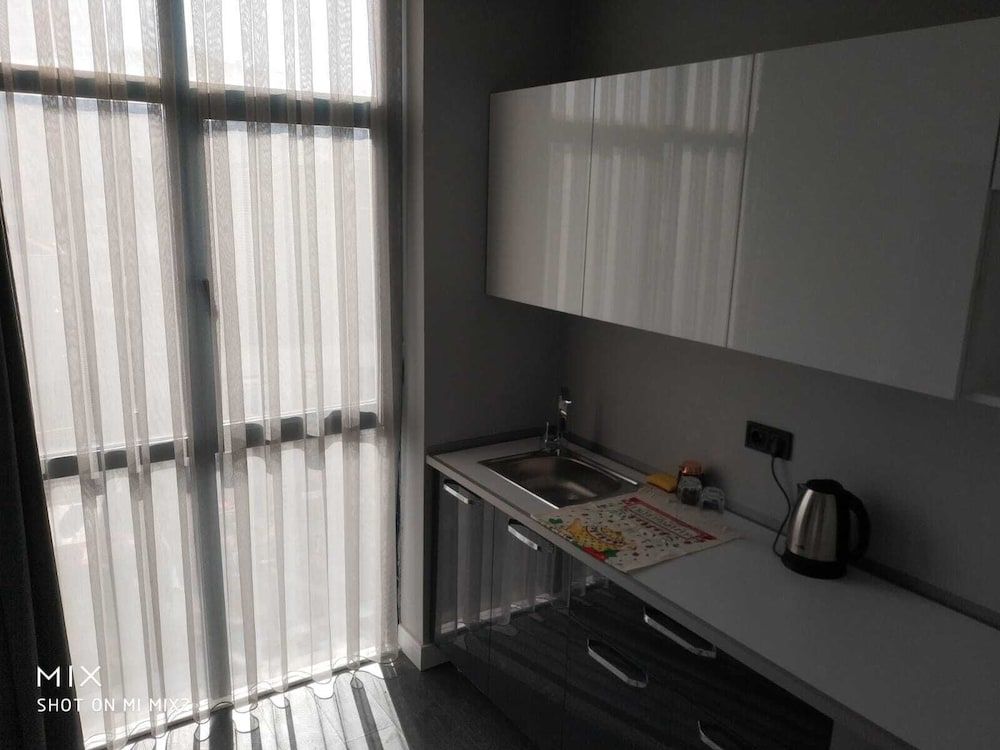 Kent Suites Hotels Comfort Suite 5