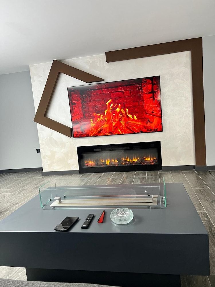 undefined Kent Suites Hotels 8