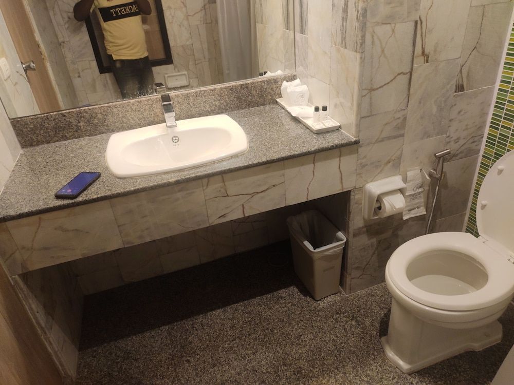 undefined Hotel Metro Inn 6