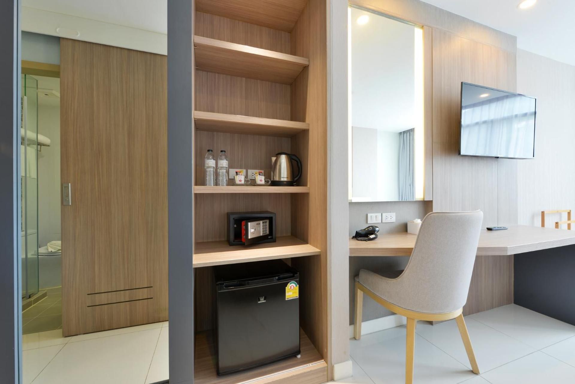 Grace Patong Hotel Superior Double Room 3