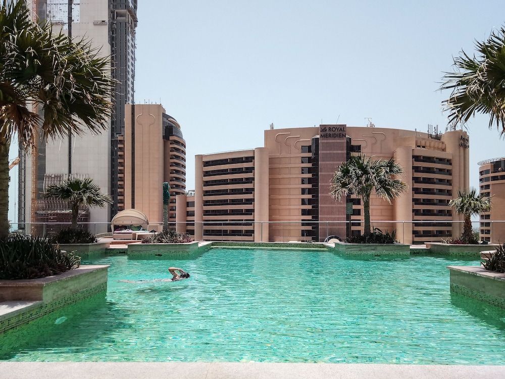 undefined Modish & Vibrant 3BR Apartment in Marina 3