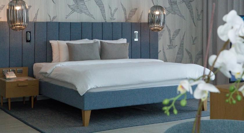 C Central Resort the Palm Superior Double Room with Hotel Private Beach Access 14