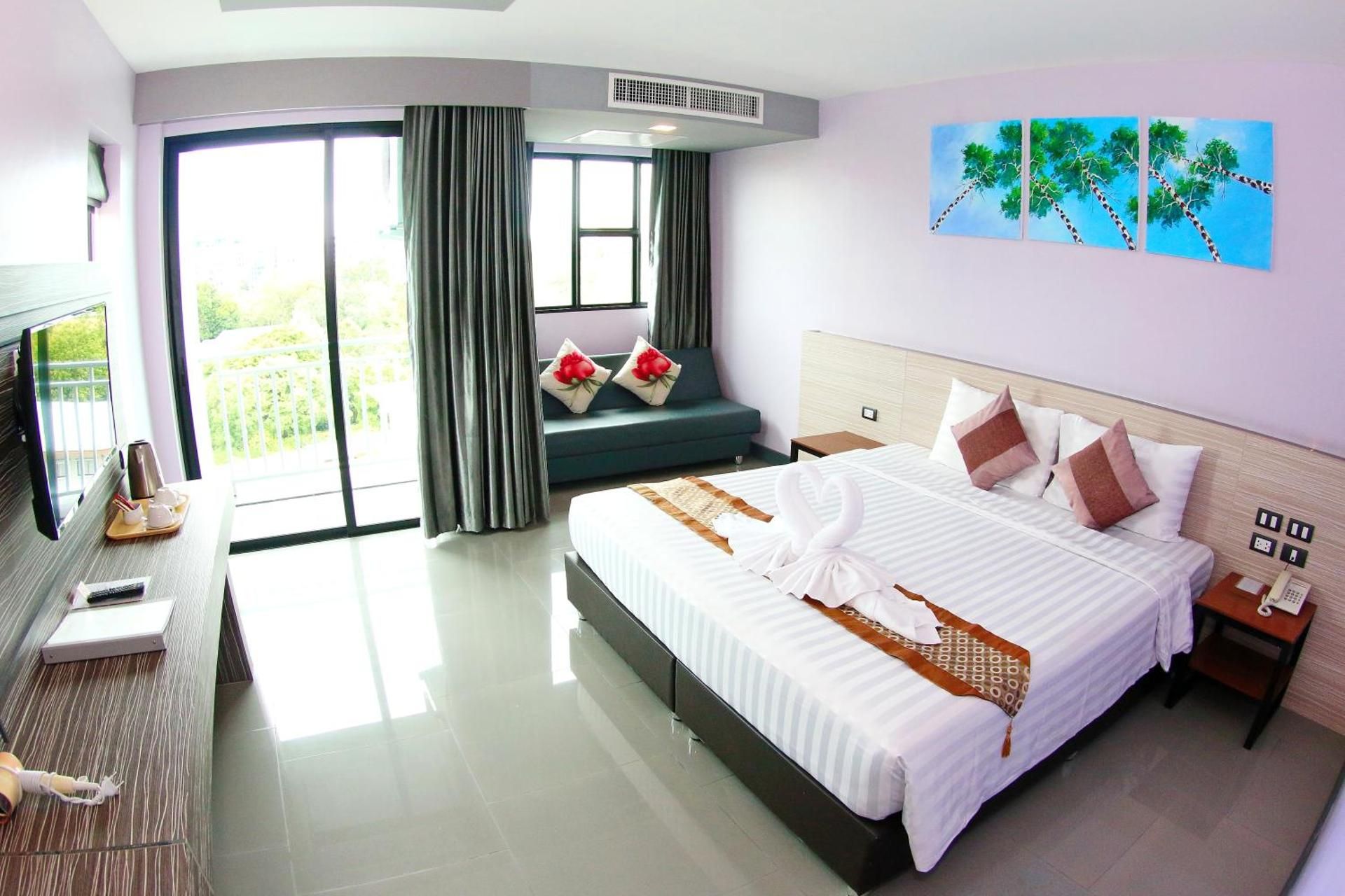 Arthitaya Green Nature Hotel & Lakkhana Superior King Bed Room 2