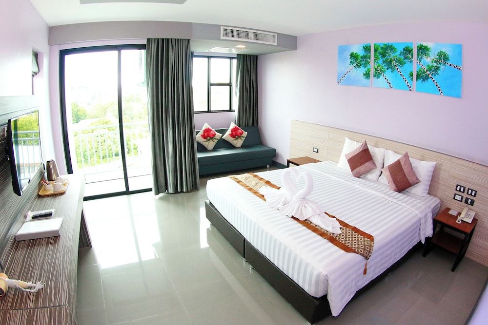 Superior Double Room, Balcony, Garden View