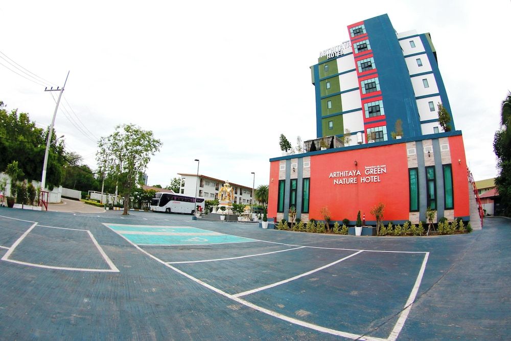 undefined Arthitaya Green Nature Hotel & Lakkhana 4