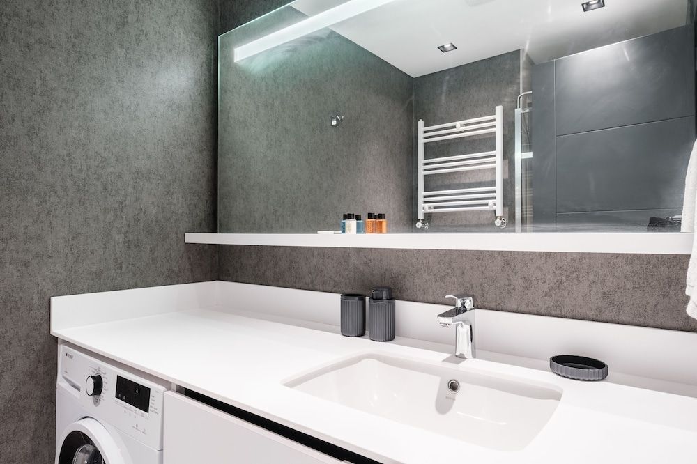 Imperium No. 1 Residence by NewInn Deluxe Apartment, 1 Bedroom, City View 7