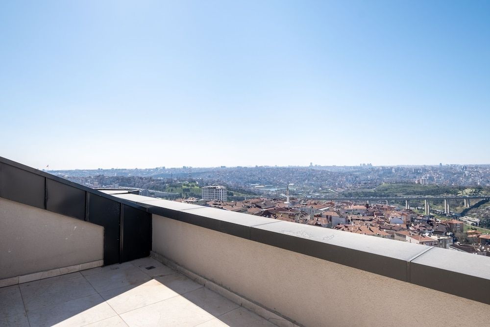 Imperium No. 1 Residence by NewInn Duplex, 2 Bedrooms 8