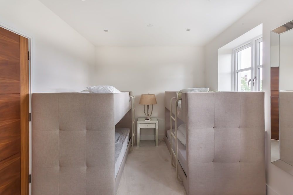 undefined Keysan House 2 3