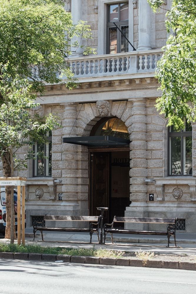 undefined Hotel Oktogon Haggenmacher 6