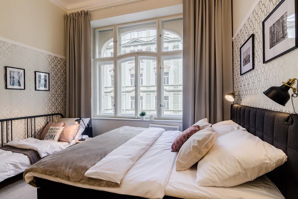 Modern APT in Center by Michal&Friends Comfort Apartment 14