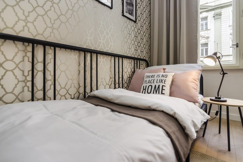 Modern APT in Center by Michal&Friends Comfort Apartment 10