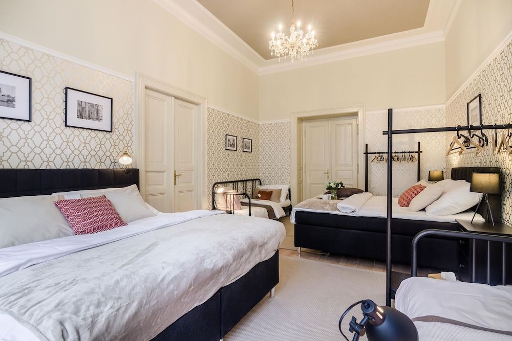 undefined Modern APT in Center by Michal&Friends 10