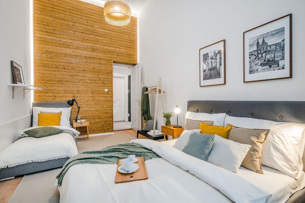 undefined Modern APT in Center by Michal&Friends 3