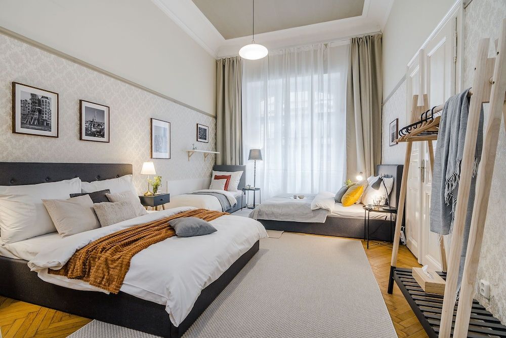 Modern APT in Center by Michal&Friends Apartment 2