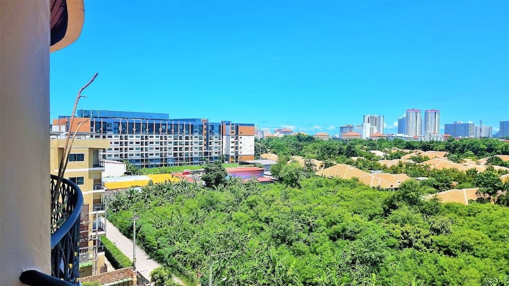 Large Studio Condo Jomtien Studio 11