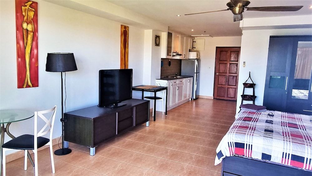 Large Studio Condo Jomtien Studio 19