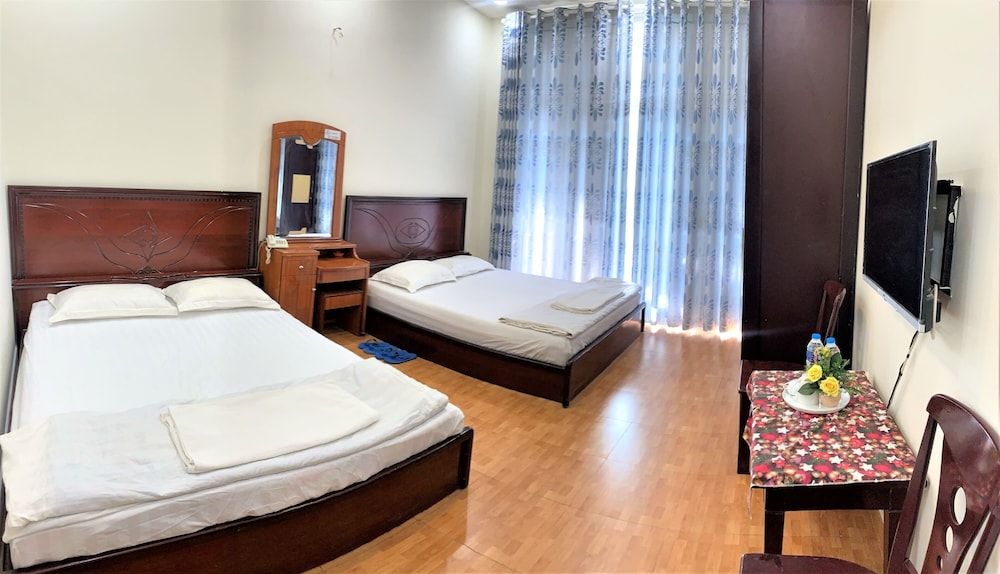 undefined Gia Bao Hotel 2