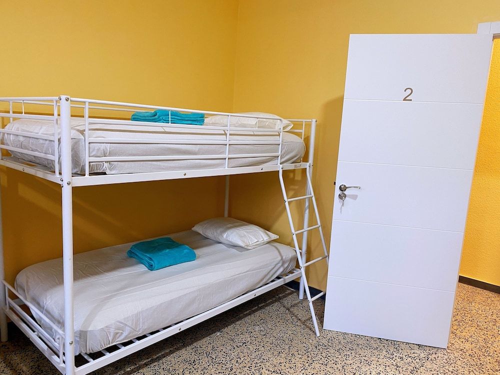 Hostel Napoles Club Shared Dormitory, Mixed Dorm 7