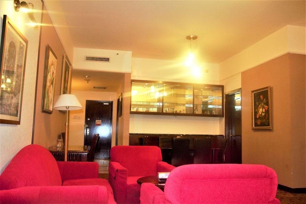 undefined Garden Service Suites at Times Square 3