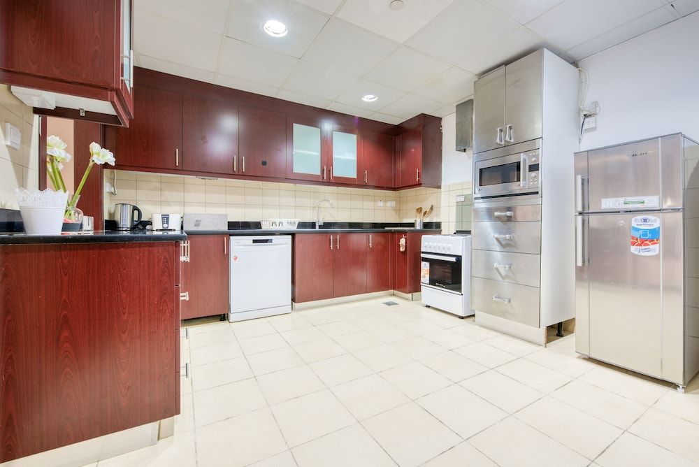 undefined R&H Murjan 1 6