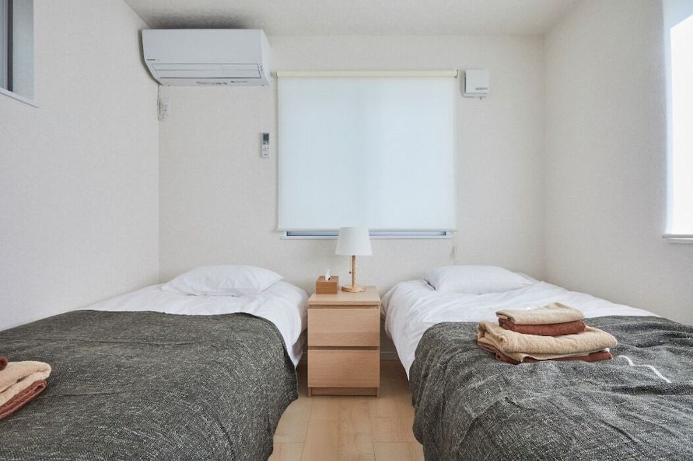 undefined Kasai Guest House, 4min to Kasai Sta, Direct buses to Airport & Disney