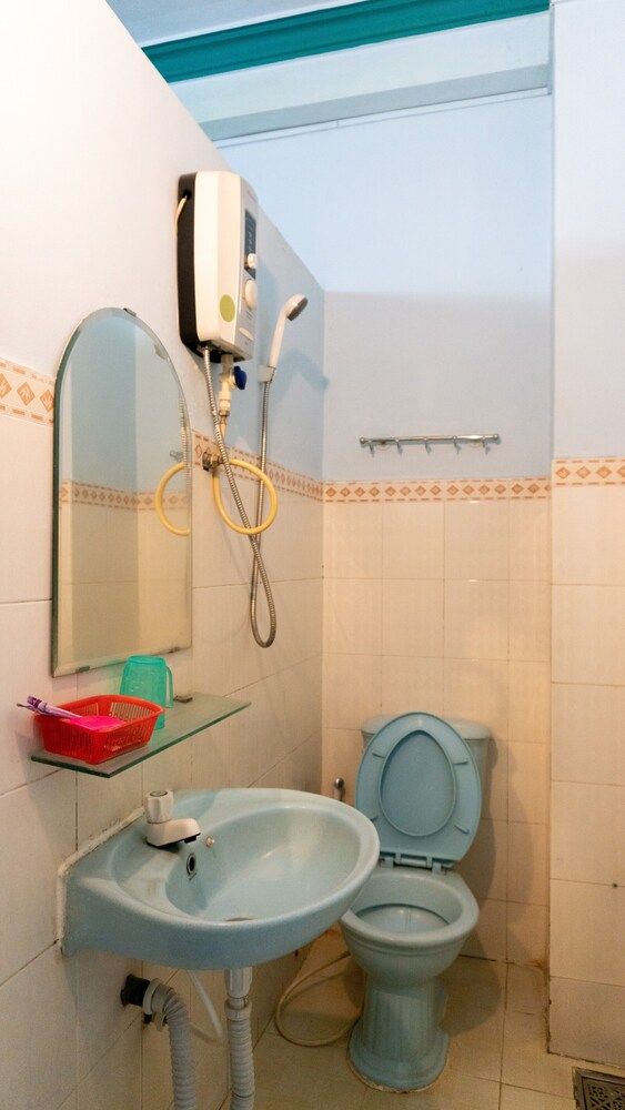 undefined Viet Hung Hotel by Zuzu 8