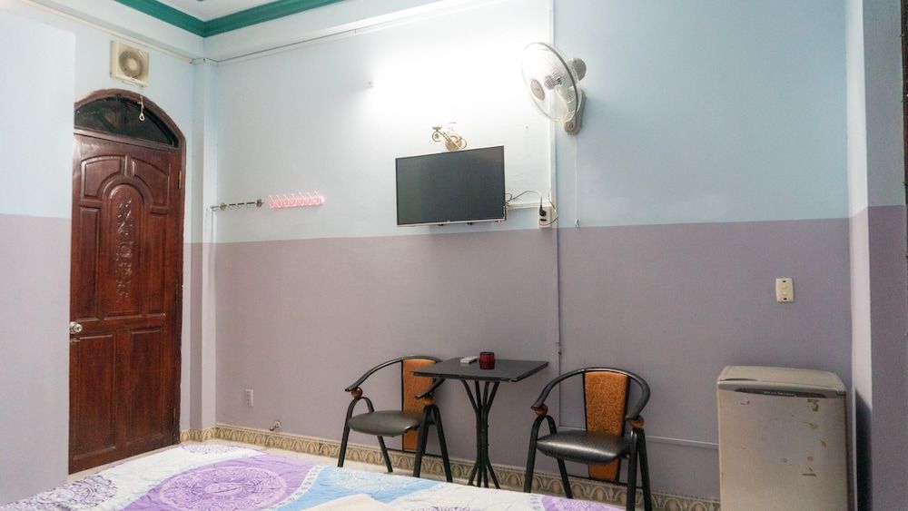 undefined Viet Hung Hotel by Zuzu 6