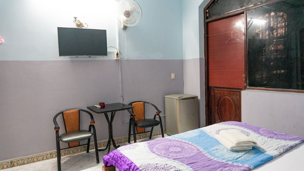 undefined Viet Hung Hotel by Zuzu 5