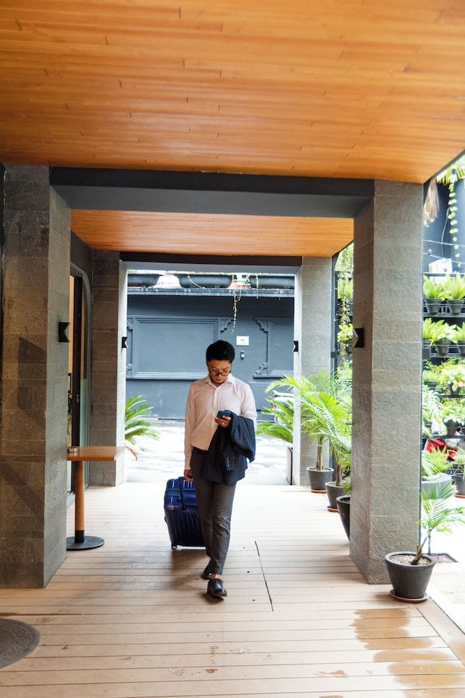undefined Nomad Hotel 4