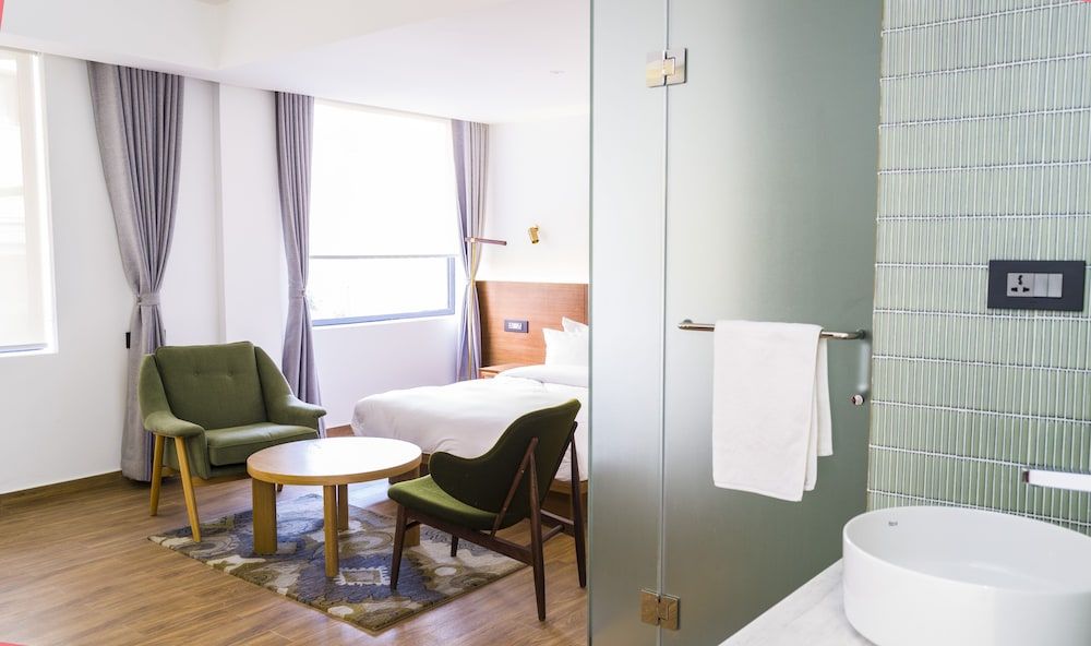 undefined Nomad Hotel 8
