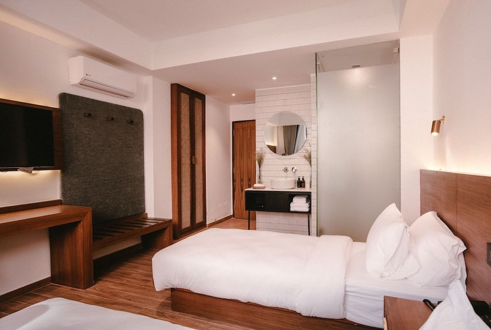 Nomad Hotel Deluxe Double or Twin Room 3