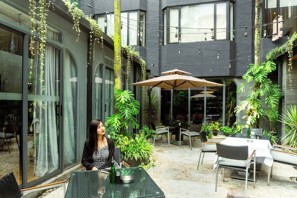 undefined Nomad Hotel 2
