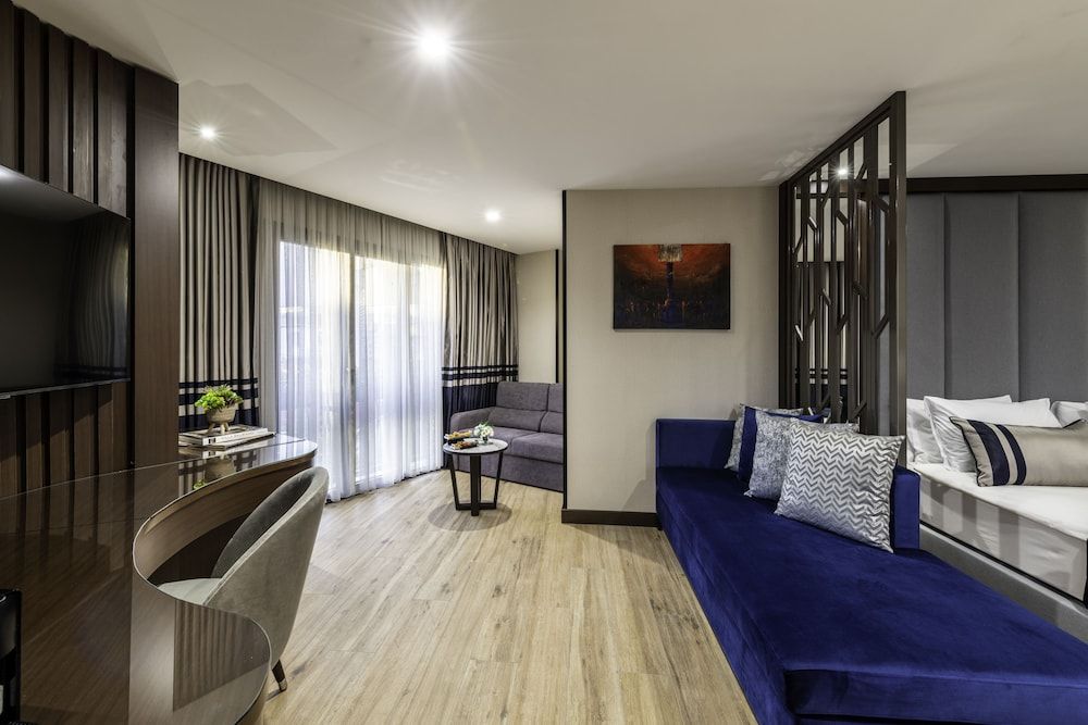 undefined Aprilis Deluxe Hotel 5